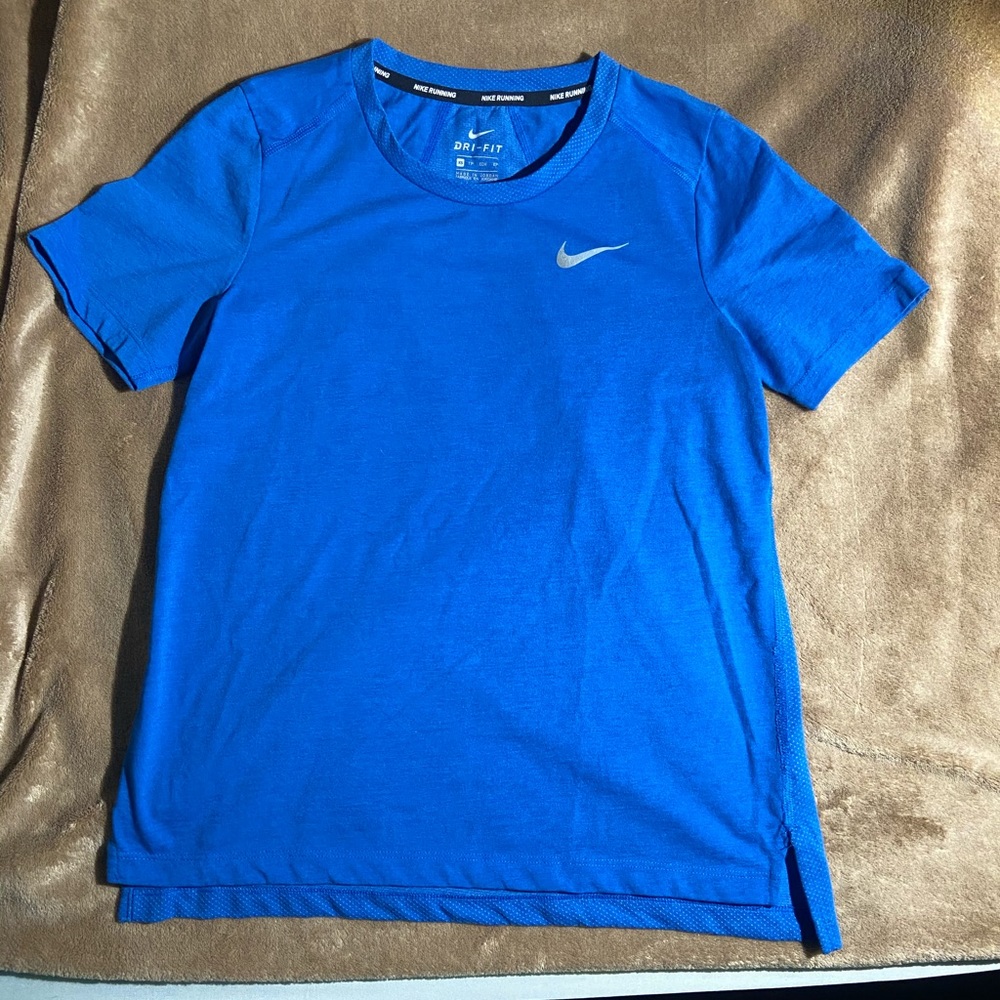 NIKE DRIFIT SHIRT!!♥️